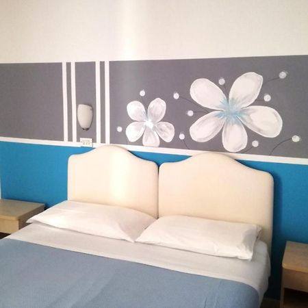 Hotel Serafini Rimini Kültér fotó