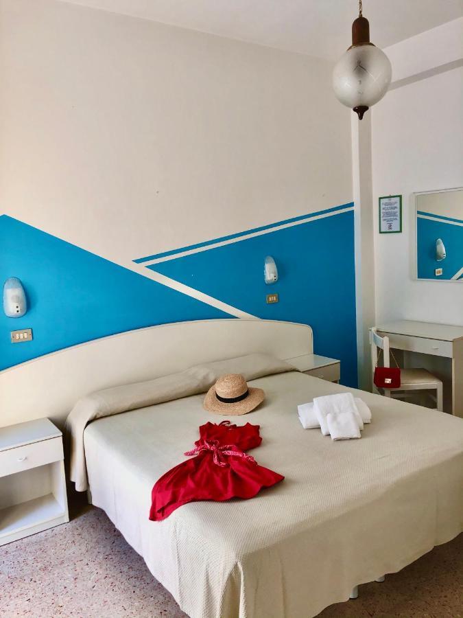 Hotel Serafini Rimini Kültér fotó
