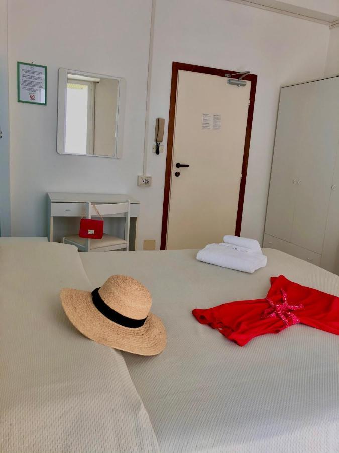 Hotel Serafini Rimini Kültér fotó