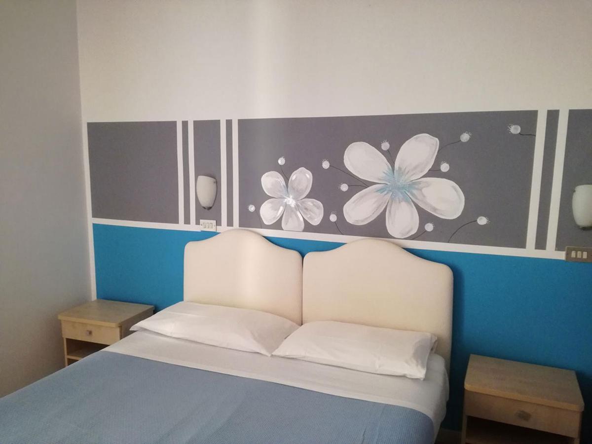 Hotel Serafini Rimini Kültér fotó