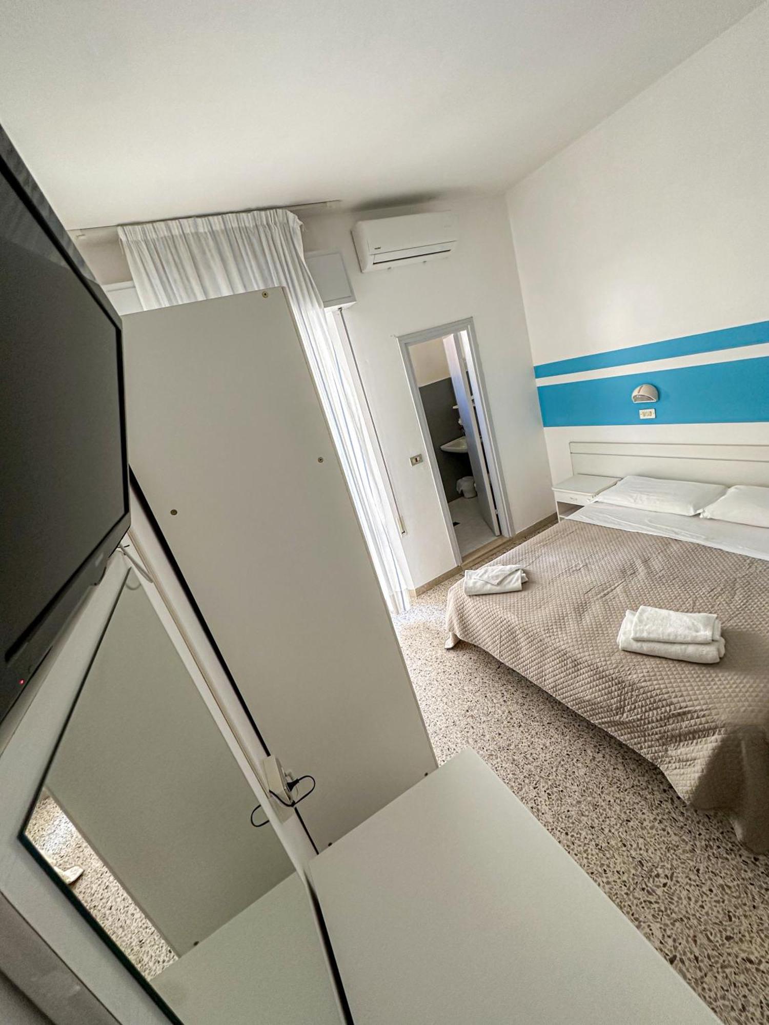 Hotel Serafini Rimini Kültér fotó